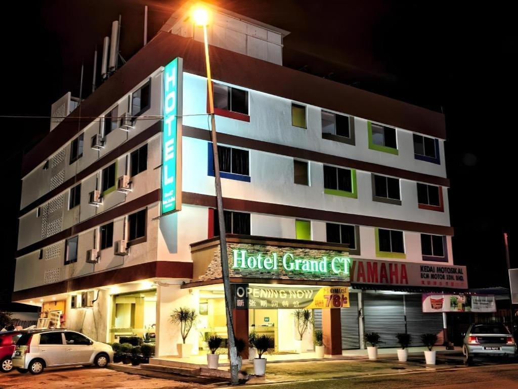 Grand Ct Hotel Malacca Exteriör bild